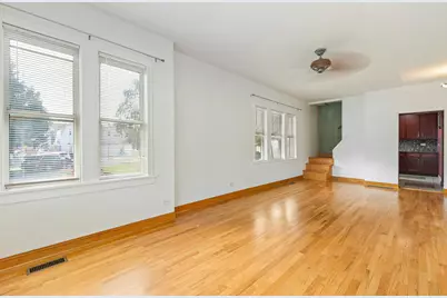 5306 N Lynch Avenue, Chicago, IL 60630 - Photo 3