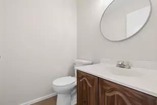 1545 Scottdale Cir, Wheaton, IL 60189 - Photo 21