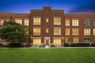 318 E 25th Pl, Chicago, IL 60616 - Photo 31