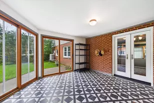 4312 Suffield Ct, Skokie, IL 60076 - Photo 9