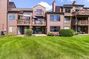 355 Indian Point, Lake Barrington, IL 60010 - Photo 31