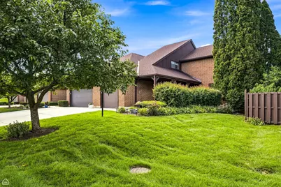 610 Cress Creek Lane, Crystal Lake, IL 60014 - Photo 3