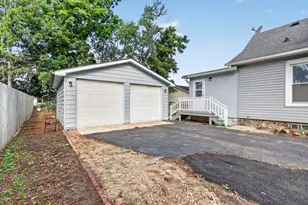 222 N Taylor St, Marengo, IL 60152 - Photo 5
