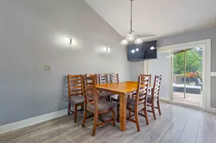 850 Silverwood Ct, Lake Zurich, IL 60047 - Photo 5