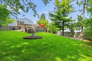 850 Silverwood Ct, Lake Zurich, IL 60047 - Photo 25