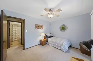 1 W Stonebridge Ct, Palos Hills, IL 60465 - Photo 23