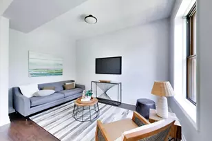 3810 N Fremont St, Chicago, IL 60613 - Photo 7