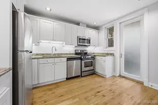 2013 W Concord Pl, Chicago, IL 60647 - Photo 15
