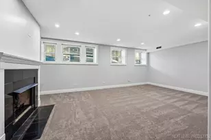 2013 W Concord Pl, Chicago, IL 60647 - Photo 19