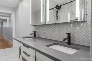 2013 W Concord Pl, Chicago, IL 60647 - Photo 23