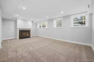 2013 W Concord Pl, Chicago, IL 60647 - Photo 21