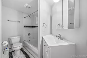 2013 W Concord Pl, Chicago, IL 60647 - Photo 27