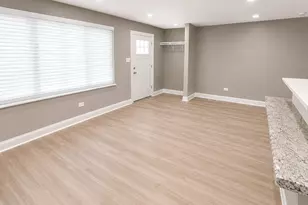10140 S La Salle St, Chicago, IL 60628 - Photo 7