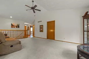 248 Nelson Pkwy, Cherry Valley, IL 61016 - Photo 5