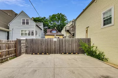 1521 W Nelson Street, Chicago, IL 60657 - Photo 23