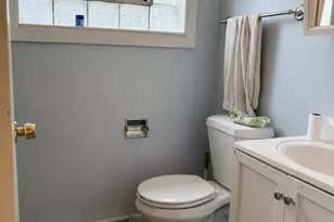 11329 S Green Bay Ave, Chicago, IL 60617 - Photo 9