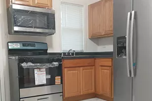 233 E 143rd St, Dolton, IL 60419 - Photo 9