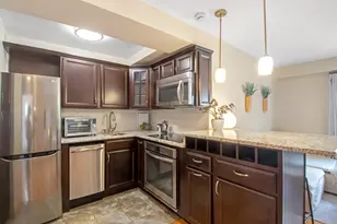 2909 N Sheridan Rd, Chicago, IL 60657 - Photo 9