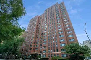 2909 N Sheridan Rd, Chicago, IL 60657 - Photo 1