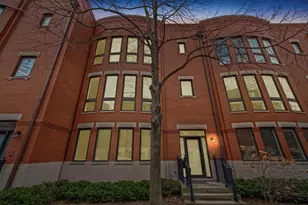 430 N Canal St, Chicago, IL 60654 - Photo 1