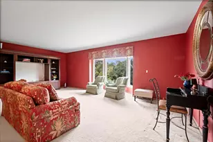 300 Thames Pkwy, Park Ridge, IL 60068 - Photo 5