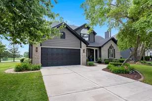 565 Blackberry Ridge Dr, Aurora, IL 60506 - Photo 1