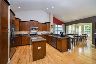 2612 Drexel Dr, Naperville, IL 60564 - Photo 15