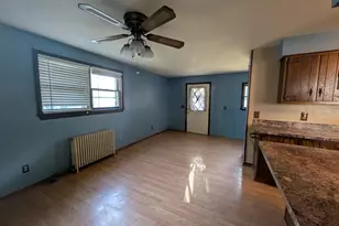 135 N Birch St, Waterman, IL 60556 - Photo 9