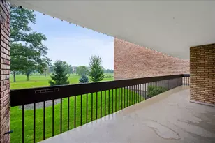 3851 Mission Hills Rd, Northbrook, IL 60062 - Photo 11