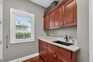 39W748 Goldenrod Dr, Saint Charles, IL 60175 - Photo 25