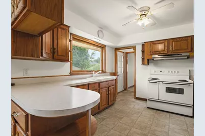 1324 S 3rd Street, Saint Charles, IL 60174 - Photo 13