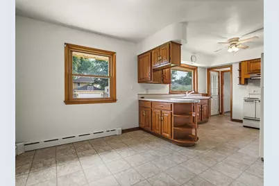 1324 S 3rd Street, Saint Charles, IL 60174 - Photo 11