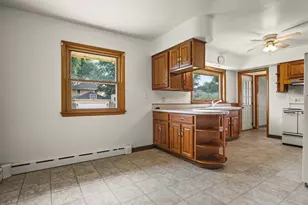 1324 S 3rd St, Saint Charles, IL 60174 - Photo 11
