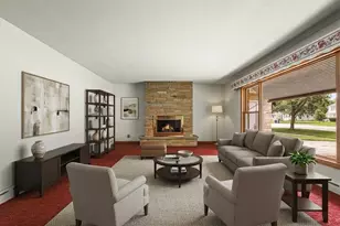 1324 S 3rd St, Saint Charles, IL 60174 - Photo 5