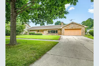 1324 S 3rd Street, Saint Charles, IL 60174 - Photo 1