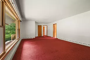 1324 S 3rd St, Saint Charles, IL 60174 - Photo 9