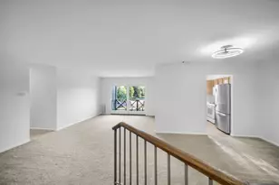 1037 Cottonwood Ct, Wheeling, IL 60090 - Photo 7
