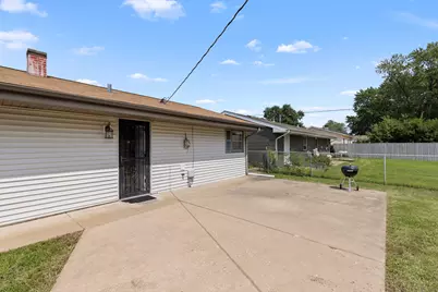 2013 Evans Avenue, Loves Park, IL 61111 - Photo 13