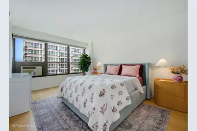 2930 N Sheridan Road #1107, Chicago, IL 60657 - Photo 13