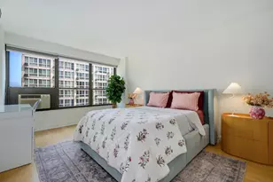 2930 N Sheridan Rd, Chicago, IL 60657 - Photo 13