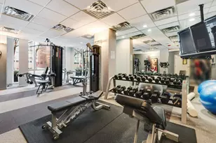 2930 N Sheridan Rd, Chicago, IL 60657 - Photo 21