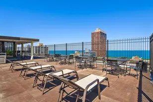 2930 N Sheridan Rd, Chicago, IL 60657 - Photo 19