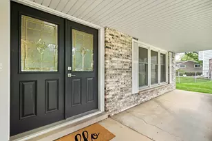 1139 Hampshire Ct, Schaumburg, IL 60193 - Photo 3