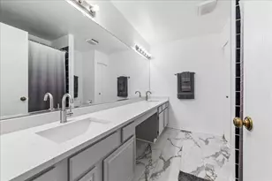 1024 Lakewood Cir, Naperville, IL 60540 - Photo 13