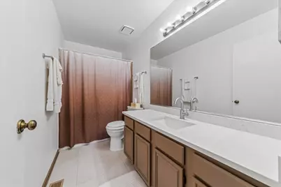 1024 Lakewood Circle, Naperville, IL 60540 - Photo 11