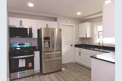 555 Elsie Avenue, Crest Hill, IL 60403 - Photo 7