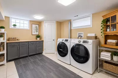 8016 S Thomas Avenue, Bridgeview, IL 60455 - Photo 17