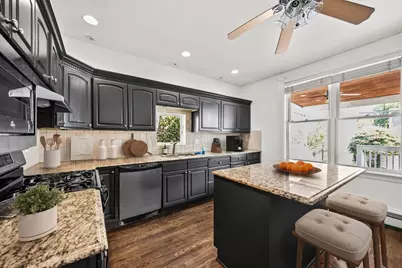 1907 W Warner Avenue, Chicago, IL 60613 - Photo 9