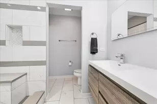 1155 W Madison St, Chicago, IL 60607 - Photo 13