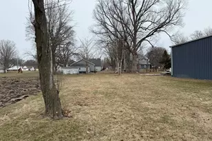 400 3rd St, Brocton, IL 61917 - Photo 47